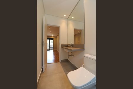 Casa à venda com 340m², 4 quartos e 4 vagas Casa à venda com 340m², 4 quartos e 4 vagasBanheiro da Suíte 3