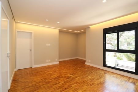 Casa à venda com 340m², 4 quartos e 4 vagas Casa à venda com 340m², 4 quartos e 4 vagasSuíte 2
