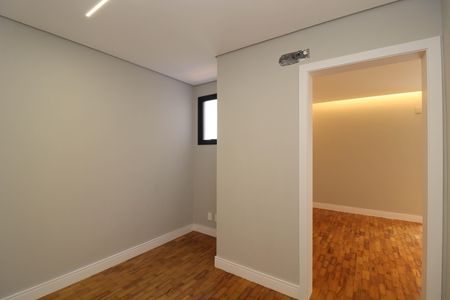 Casa à venda com 340m², 4 quartos e 4 vagas Casa à venda com 340m², 4 quartos e 4 vagasSuíte 1