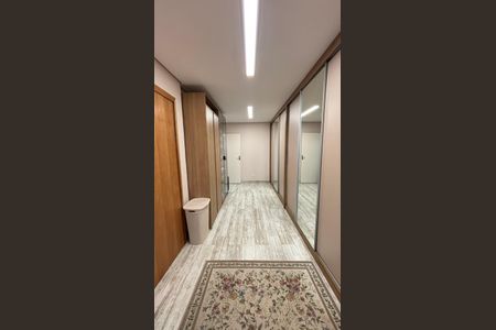 Casa à venda com 191m², 3 quartos e 3 vagasCloset da Suíte 2