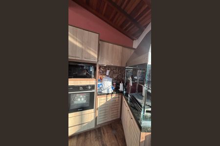 Casa à venda com 191m², 3 quartos e 3 vagasCozinha