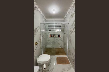 Casa à venda com 191m², 3 quartos e 3 vagasBanheiro da Suíte 2