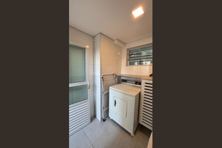 Casa à venda com 191m², 3 quartos e 3 vagasÁrea de Serviço