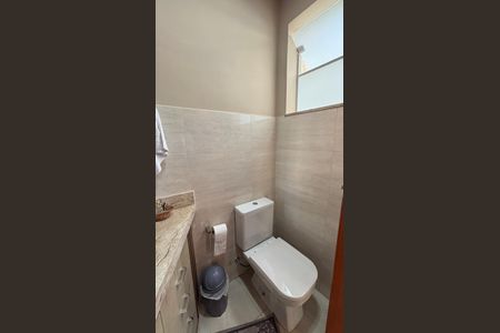 Casa à venda com 191m², 3 quartos e 3 vagasLavabo da Sala