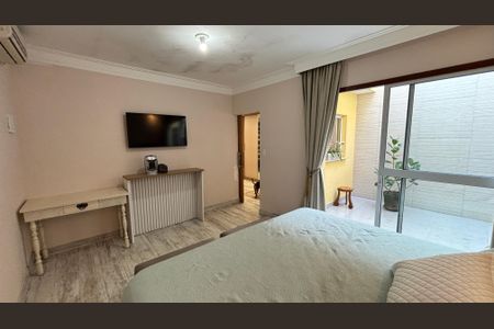 Casa à venda com 191m², 3 quartos e 3 vagasSuíte 2