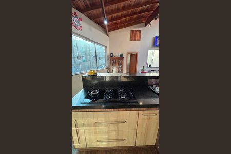 Casa à venda com 191m², 3 quartos e 3 vagasCozinha