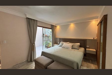 Casa à venda com 191m², 3 quartos e 3 vagasSuíte 2