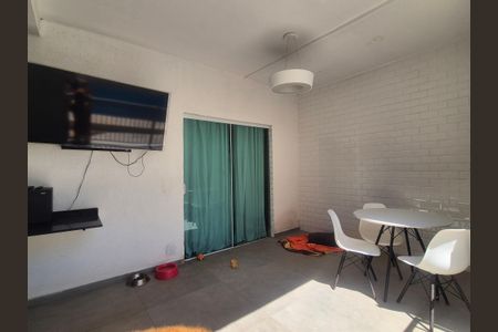 Casa de condomínio à venda com 195m², 3 quartos e 1 vaga Casa de condomínio à venda com 195m², 3 quartos e 1 vagaVaranda gourmet