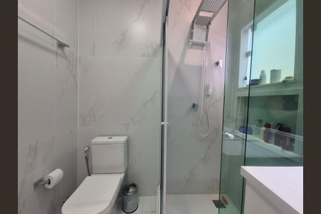 Casa de condomínio à venda com 195m², 3 quartos e 1 vaga Casa de condomínio à venda com 195m², 3 quartos e 1 vagaBanheiro Social