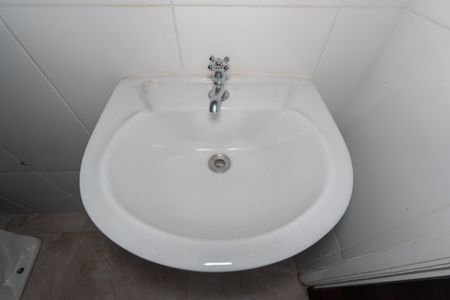 Apartamento à venda com 46m², 1 quarto e sem vagaBanheiro