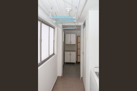 Apartamento à venda com 83m², 3 quartos e 1 vagaÁrea de Serviço