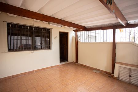 Casa à venda com 140m², 2 quartos e 1 vaga Casa à venda com 140m², 2 quartos e 1 vagaGaragem