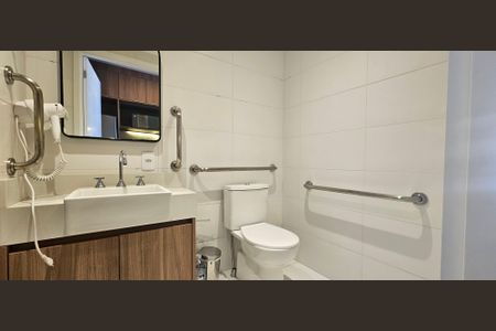 Studio para alugar com 28m², 1 quarto e sem vaga Studio para alugar com 28m², 1 quarto e sem vagaBanheiro