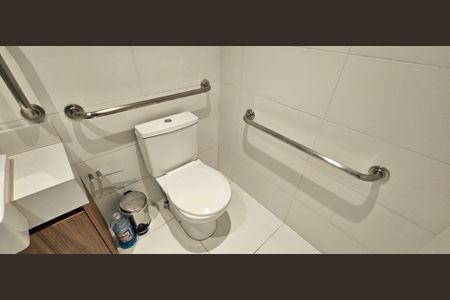 Studio para alugar com 28m², 1 quarto e sem vaga Studio para alugar com 28m², 1 quarto e sem vagaBanheiro