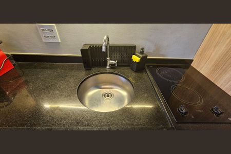 Studio para alugar com 28m², 1 quarto e sem vaga Studio para alugar com 28m², 1 quarto e sem vagaCozinha