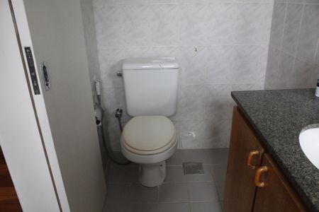 Apartamento à venda com 110m², 4 quartos e 2 vagasBanheiro da Suíte 1