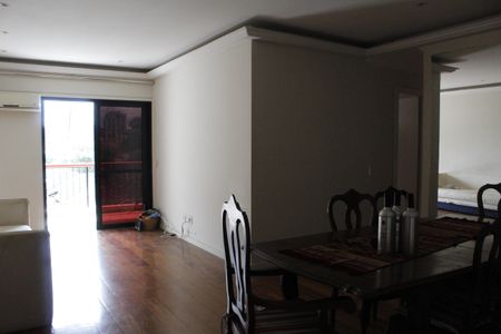 Apartamento à venda com 110m², 4 quartos e 2 vagasSala