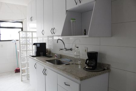 Apartamento à venda com 110m², 4 quartos e 2 vagasCozinha