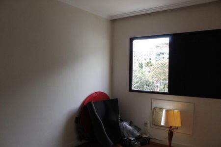 Apartamento à venda com 110m², 4 quartos e 2 vagasQuarto 2