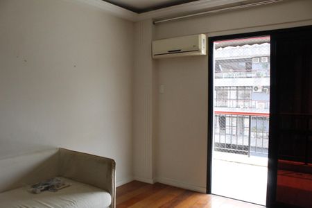 Apartamento à venda com 110m², 4 quartos e 2 vagasSala