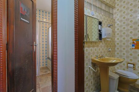 Casa à venda com 403m², 5 quartos e 4 vagasLavabo