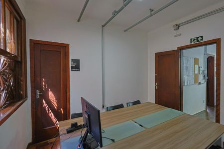 Casa à venda com 403m², 5 quartos e 4 vagasSuíte 2