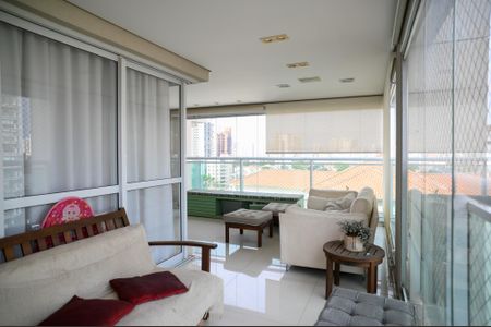 Apartamento à venda com 213m², 3 quartos e 3 vagas Apartamento à venda com 213m², 3 quartos e 3 vagasVaranda da Sala