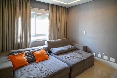 Apartamento à venda com 213m², 3 quartos e 3 vagas Apartamento à venda com 213m², 3 quartos e 3 vagasSala de TV