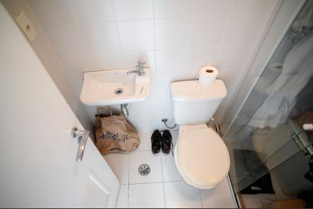 Apartamento à venda com 213m², 3 quartos e 3 vagas Apartamento à venda com 213m², 3 quartos e 3 vagasBanheiro de Serviço