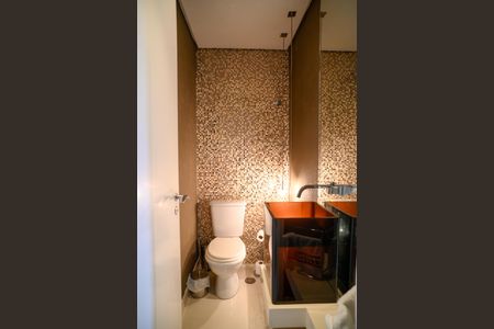 Apartamento à venda com 213m², 3 quartos e 3 vagas Apartamento à venda com 213m², 3 quartos e 3 vagasLavabo