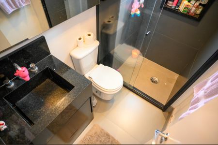 Apartamento à venda com 213m², 3 quartos e 3 vagas Apartamento à venda com 213m², 3 quartos e 3 vagasBanheiro da Suíte 2