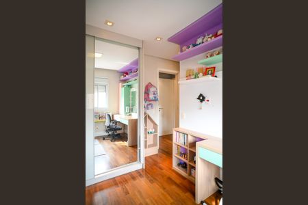 Apartamento à venda com 213m², 3 quartos e 3 vagas Apartamento à venda com 213m², 3 quartos e 3 vagasSuíte