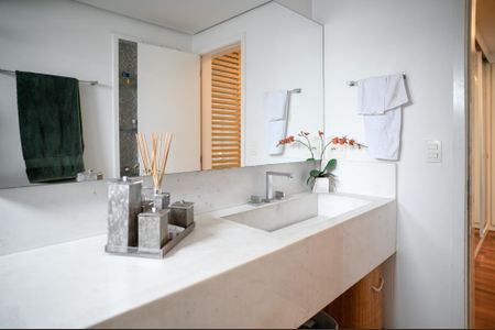 Apartamento à venda com 213m², 3 quartos e 3 vagas Apartamento à venda com 213m², 3 quartos e 3 vagasBanheiro da Suíte 3