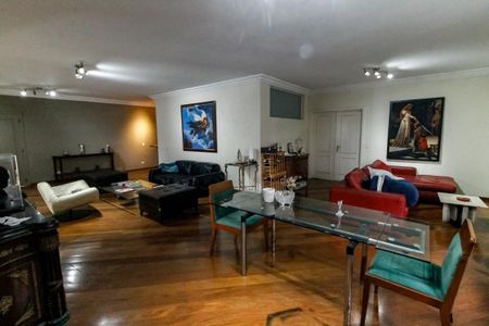 Casa de condomínio à venda com 900m², 8 quartos e 7 vagas Casa de condomínio à venda com 900m², 8 quartos e 7 vagasSala 1