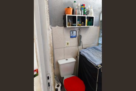 Apartamento à venda com 70m², 2 quartos e 1 vaga Apartamento à venda com 70m², 2 quartos e 1 vagaBanheiro Social