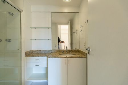 Apartamento à venda com 94m², 3 quartos e 2 vagas Apartamento à venda com 94m², 3 quartos e 2 vagasBanheiro Suite
