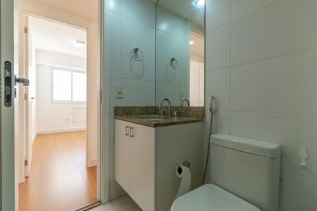 Apartamento à venda com 94m², 3 quartos e 2 vagas Apartamento à venda com 94m², 3 quartos e 2 vagasBanheiro Social