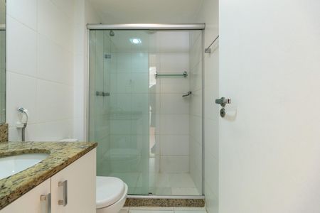 Apartamento à venda com 94m², 3 quartos e 2 vagas Apartamento à venda com 94m², 3 quartos e 2 vagasBanheiro Social