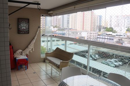 Apartamento à venda com 154m², 3 quartos e 3 vagasVaranda