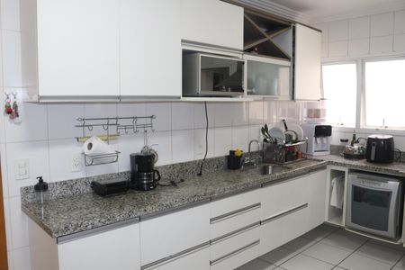 Apartamento à venda com 154m², 3 quartos e 3 vagasCozinha