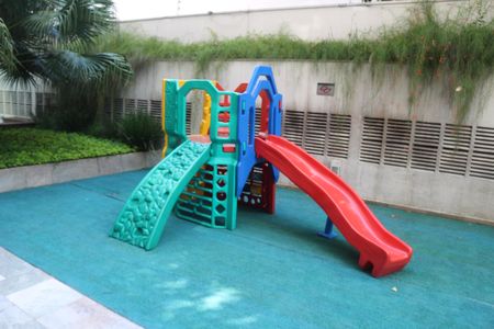 Apartamento à venda com 154m², 3 quartos e 3 vagasÁrea comum - Playground