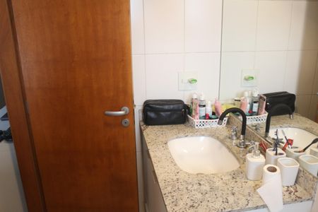 Apartamento à venda com 154m², 3 quartos e 3 vagasBanheiro da Suíte 3
