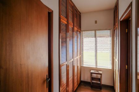 Casa à venda com 456m², 4 quartos e 5 vagasCloset da suíte 1
