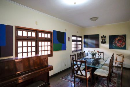 Casa à venda com 456m², 4 quartos e 5 vagasSala de jantar