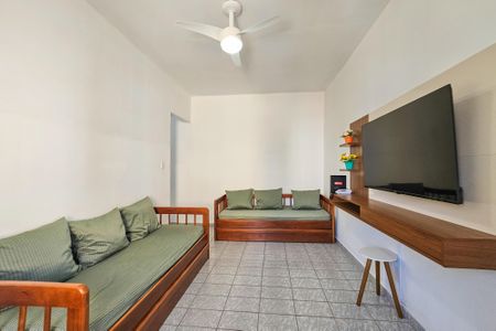 Sala de apartamento para alugar com 2 quartos, 75m² em Balneario Guarujá, Guarujá