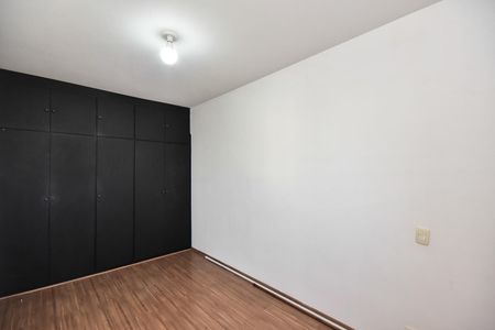 Quarto 1 de apartamento para alugar com 2 quartos, 75m² em Chácara Agrindus, Taboão da Serra