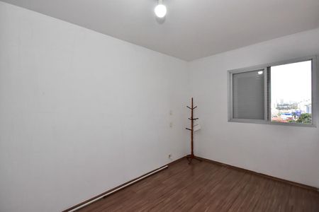 Quarto 1 de apartamento para alugar com 2 quartos, 75m² em Chácara Agrindus, Taboão da Serra