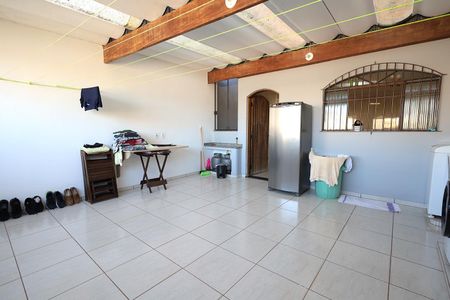 Casa à venda com 160m², 2 quartos e 2 vagas Casa à venda com 160m², 2 quartos e 2 vagasÁrea de Serviço e Churrasqueira