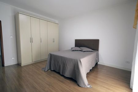 Casa à venda com 160m², 2 quartos e 2 vagas Casa à venda com 160m², 2 quartos e 2 vagasQuarto 2