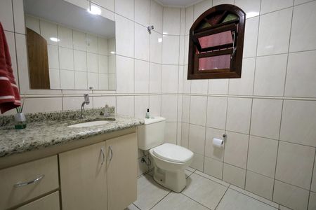 Casa à venda com 160m², 2 quartos e 2 vagas Casa à venda com 160m², 2 quartos e 2 vagasLavabo